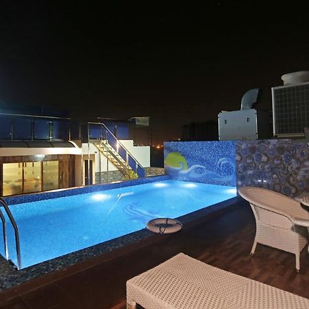 Hotel Pearl Blue Agra  Exteriör bild