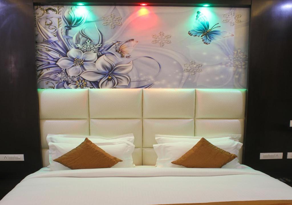 Hotel Pearl Blue Agra  Exteriör bild