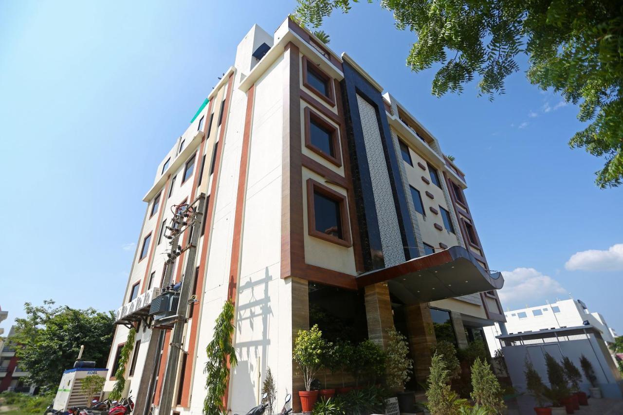 Hotel Pearl Blue Agra  Exteriör bild