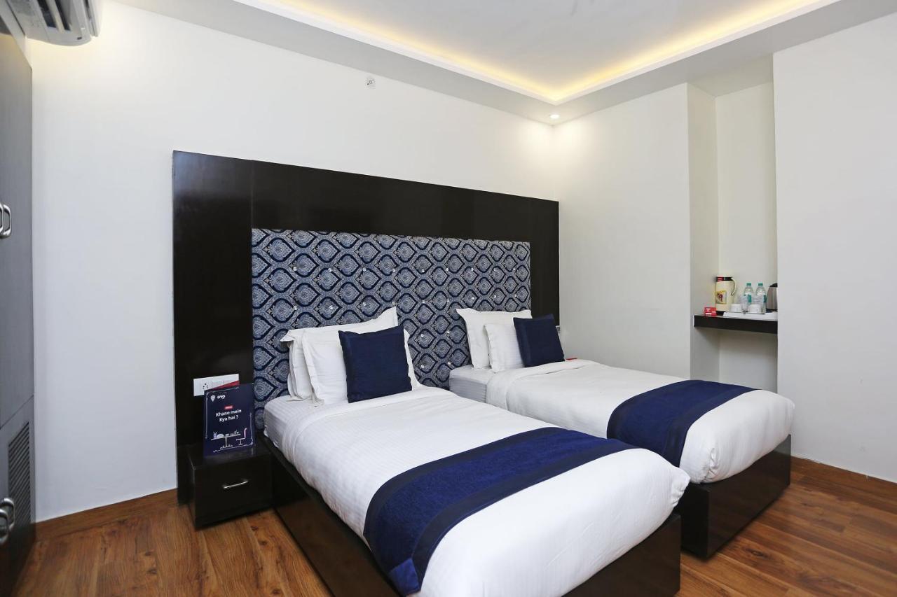 Hotel Pearl Blue Agra  Exteriör bild