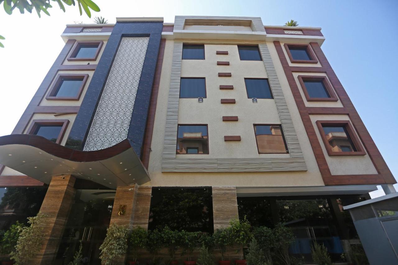 Hotel Pearl Blue Agra  Exteriör bild